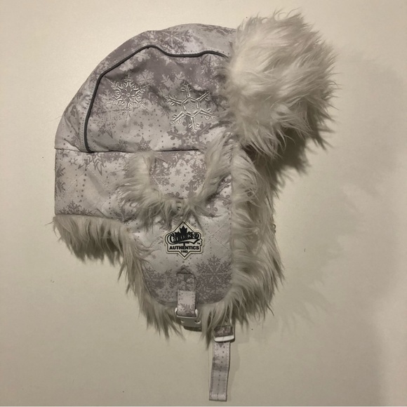 Choko Authentics Trapper Hat White and Grey Womens O/S - Picture 7 of 7